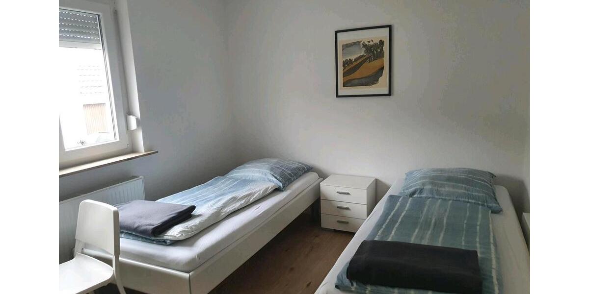 Erdgeschoßwohnung Rottenburg am Neckar - 20 Zimmer, 100 m&sup2;, 500&euro; | Angebot:25977705
