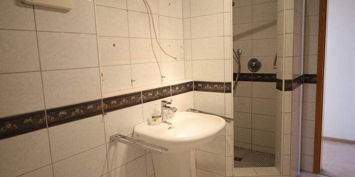 Etagenwohnung Hechingen - 4 Zimmer, 96 m&sup2;, 239.000&euro; | Angebot:25684933