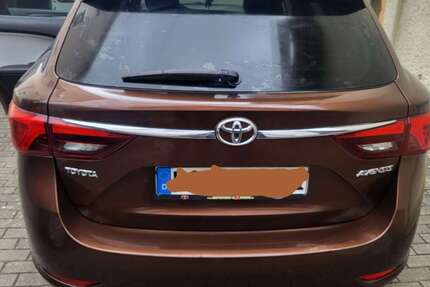 Toyota Avensis 196.200 km 8.200 &euro; Horb (Horb am Neckar) 72160