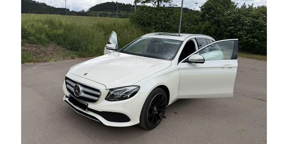 Mercedes-Benz E 220 196.500 km 21.800 &euro; Burladingen 72393