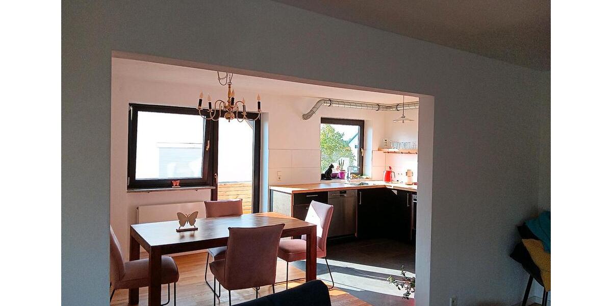 Dachgeschoßwohnung Stuttgart Degerloch - 2.5 Zimmer, 77 m&sup2;, 375.000&euro; | Angebot:27186758