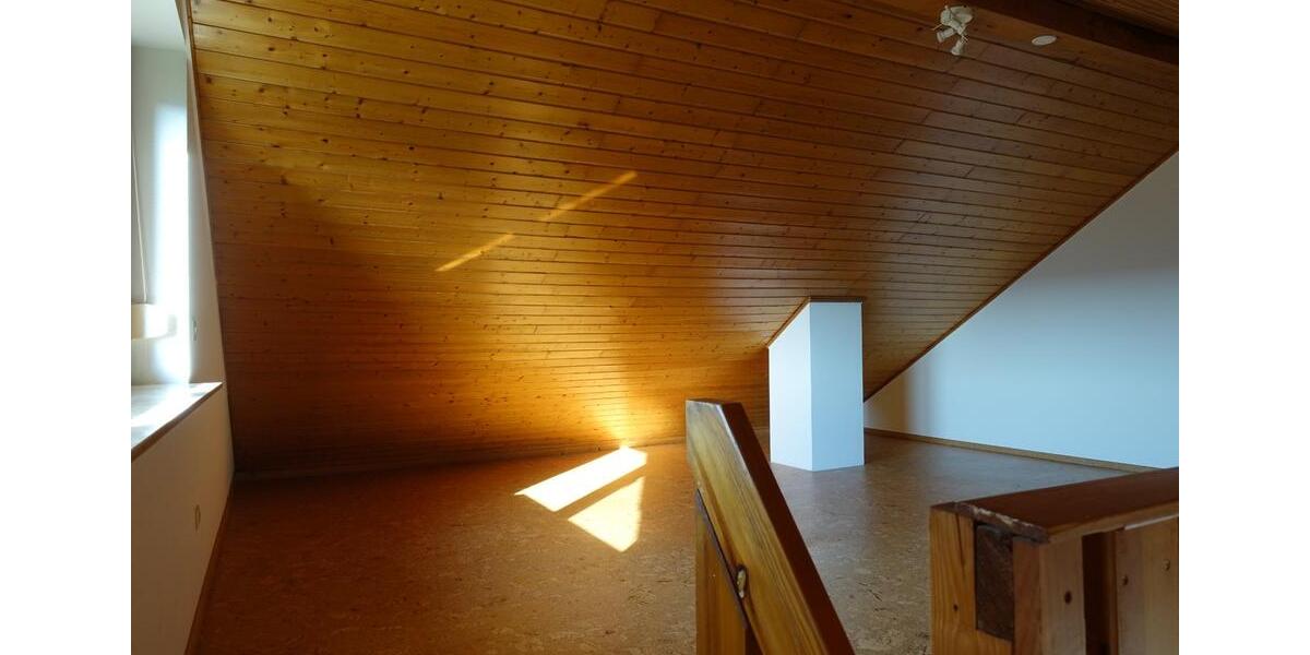 Maisonettenwohnung Kirchentellinsfurt - 4.5 Zimmer, 130 m&sup2;, 1.700&euro; | Angebot:25642653