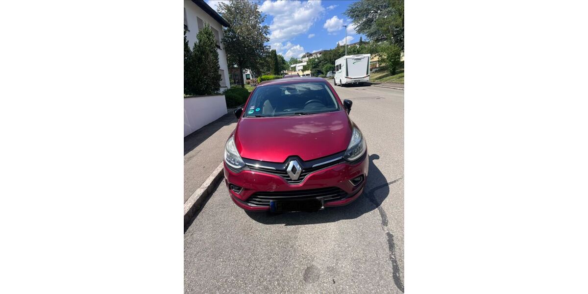 Renault Clio 92.000 km 6.500 &euro; Eningen unter Achalm 72800