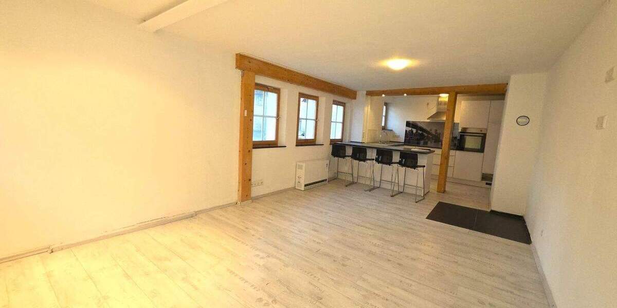 Modernisiertes Fachwerkhaus mit charmanter Holzfassade im Herzen von Grafenau - Einfamilienhaus Grafenau Döffingen | Angebot:25807618