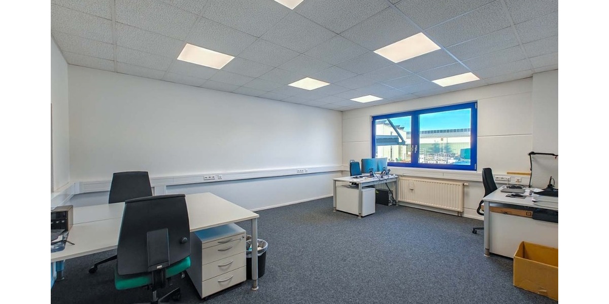 Bürofläche in Pliezhausen mit 4 Einzelbüros und 8 PKW Stellplätzen auch einzeln anmietbar - Gewerbeobjekt Pliezhausen | Angebot:24690928