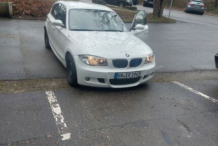BMW 118 144.000 km 3.200 &euro; SINDELFINGEN 71067