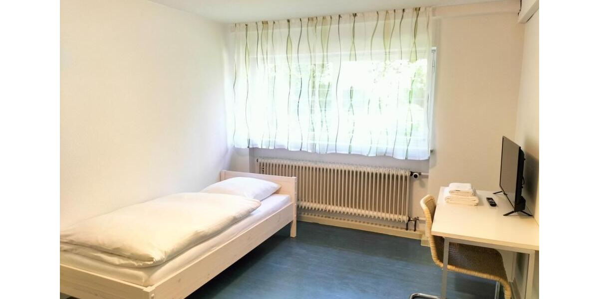 Etagenwohnung Bad Urach - 3 Zimmer, 76 m&sup2;, 1.000&euro; | Angebot:24571985