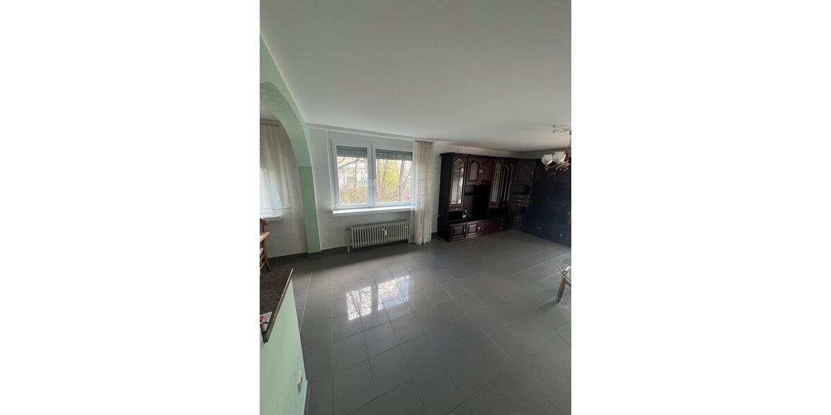 Etagenwohnung Pfullingen - 4 Zimmer, 100 m&sup2;, 329.000&euro; | Angebot:25922379