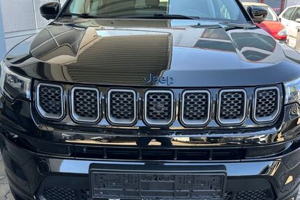 Jeep Compass 79.990 km 21.999 &euro; Hildrizhausen 71157