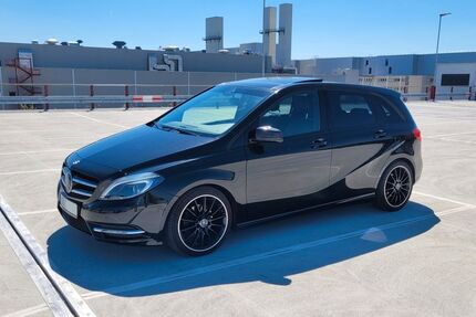 Mercedes-Benz B 180 86.500 km 12.890 &euro; Sindelfingen 71069