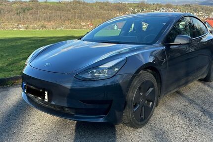 Tesla Model 3 36.000 km 28.200 &euro; Wannweil 72827