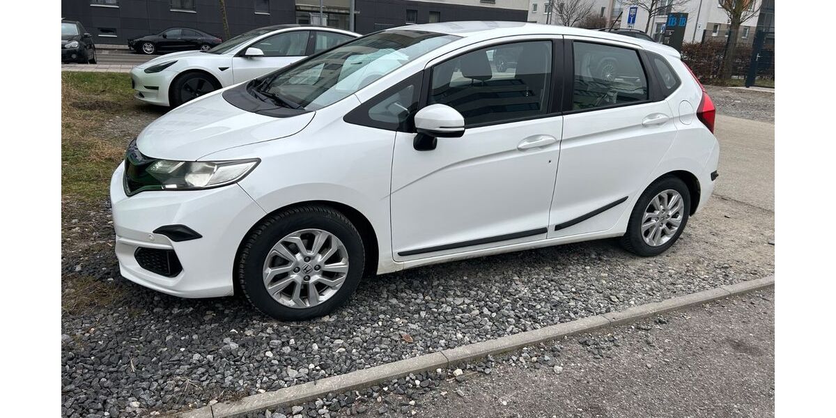 Honda Jazz 40.000 km 15.750 &euro; Sindelfingen 71067
