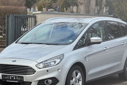 Ford S-Max 92.268 km 13.990 &euro; Stuttgart 70374