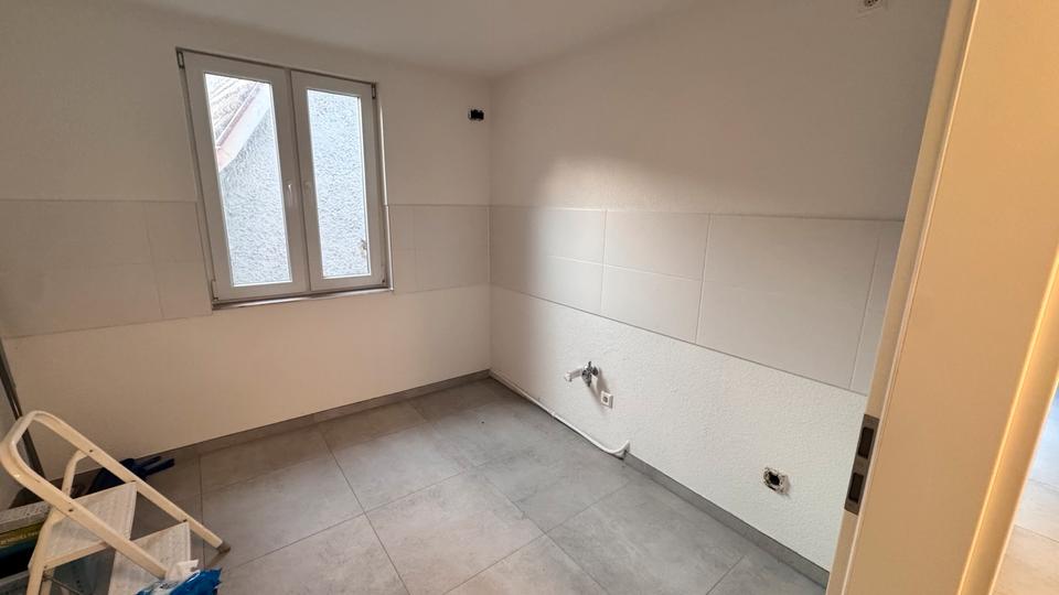 Etagenwohnung Neckartenzlingen - 2 Zimmer, 65 m&sup2;, 900&euro; | Angebot:25953934