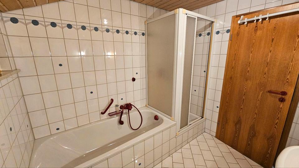 Dachgeschoßwohnung Wildberg - 3 Zimmer, 78 m&sup2;, 700&euro; | Angebot:26478713