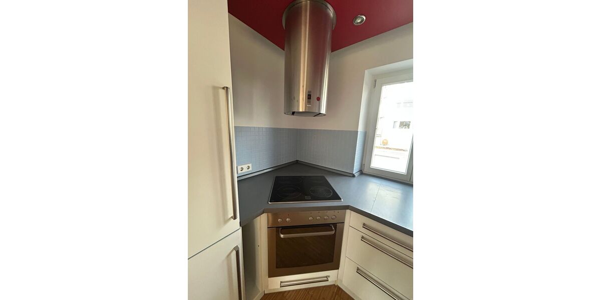 Zwei Zimmer mit Weitblick - Sanierte Wohnung im 1. OG und Balkon - Appartement Stuttgart Botnang | Angebot:26623450