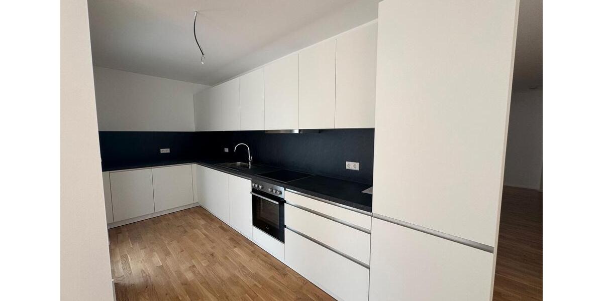 Erdgeschoßwohnung Nürtingen - 4 Zimmer, 138 m&sup2;, 2.060&euro; | Angebot:25972050