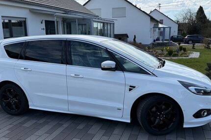 Ford S-Max 146.000 km 13.950 &euro; Eutingen 72184