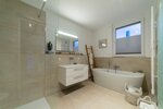 ❤️ Einmalige Gelegenheit in Holzgerlingen: Traumgrundstück mit DHH, Bauplatz & Keller! ?✨ - Doppelhaushälfte Holzgerlingen | Angebot:27452398