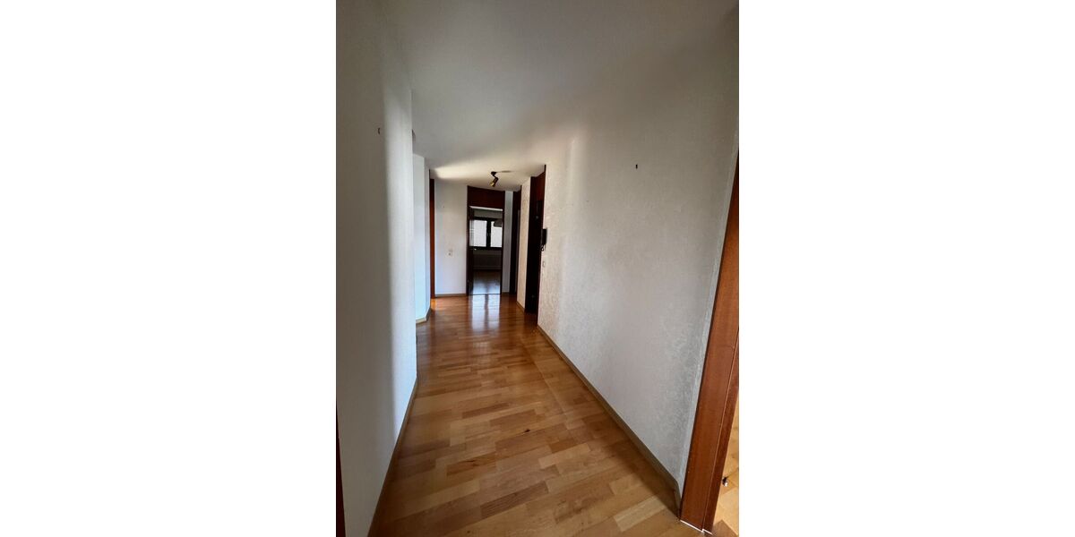 Großzügiges, gepflegtes Reihenhaus für Familien mit Studio, Garage und sonnigem Garten - Einfamilienhaus Gärtringen Rohrau | Angebot:27208429