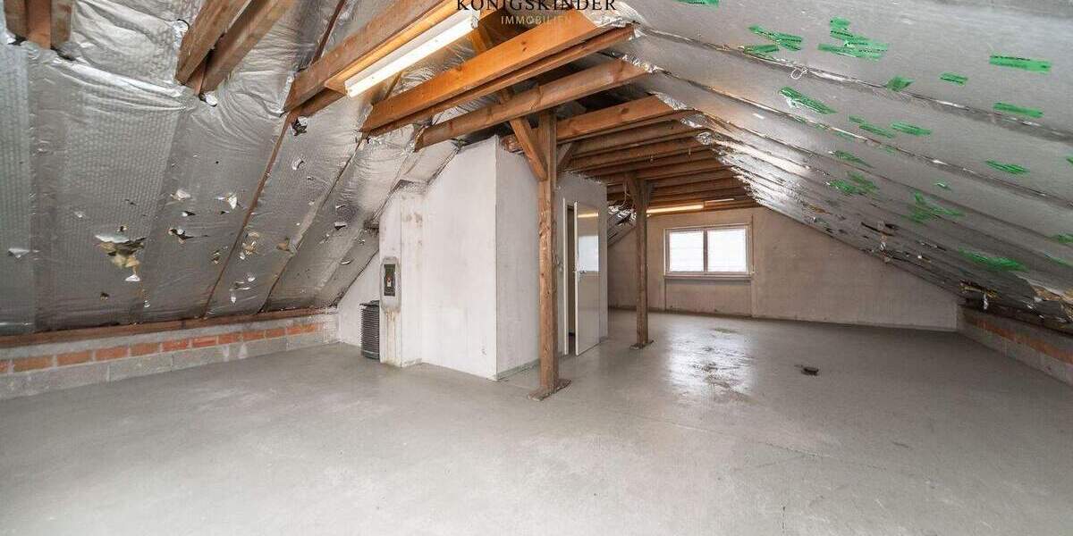 Mehrfamilienhaus, Wohnhaus Stuttgart Vaihingen Dürrlewang - 6 Zimmer, 149 m&sup2;, 830.000&euro; | Angebot:25680007