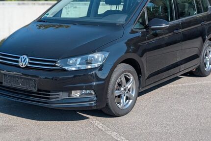 VW Touran 176.950 km 8.999 &euro; Metzingen 72555