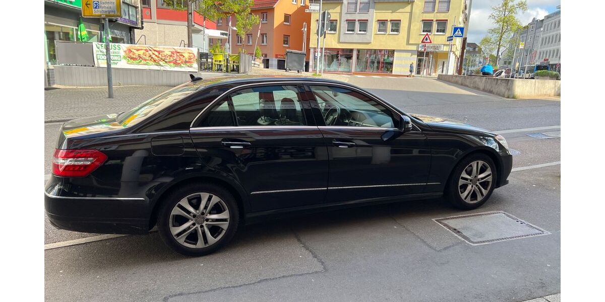 Mercedes-Benz E 200 113.000 km 13.900 &euro; Filderstadt 70794