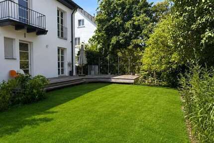 Haus Stuttgart Degerloch - 8 Zimmer, 216 m&sup2;, 1.790.000&euro; | Angebot:27171947