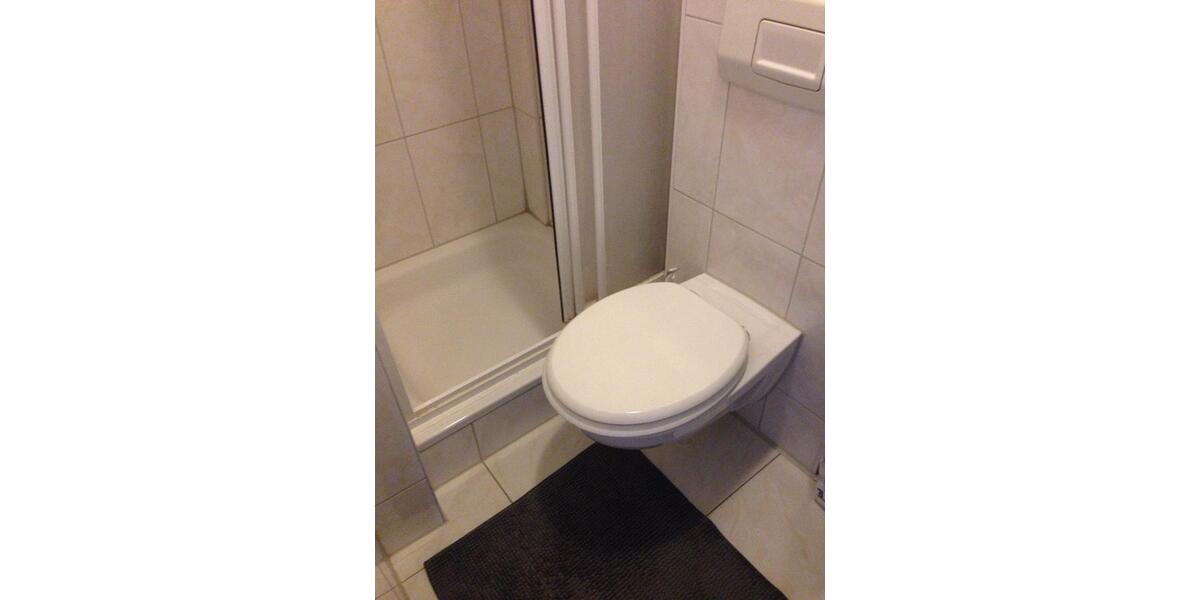 Etagenwohnung Reutlingen Altenburg - 1 Zimmer, 26 m&sup2;, 690&euro; | Angebot:25370394