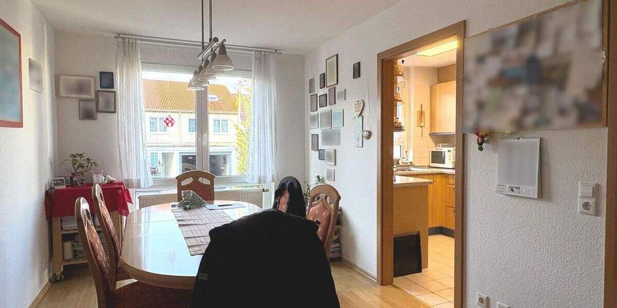 Reihenmittelhaus Stuttgart Vaihingen - 6 Zimmer, 150 m&sup2;, 729.000&euro; | Angebot:25781237