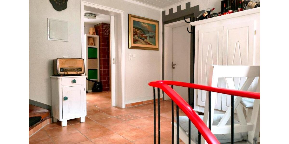 Einfamilienhaus Bad Urach - 6 Zimmer, 180 m&sup2;, 359.000&euro; | Angebot:25398135