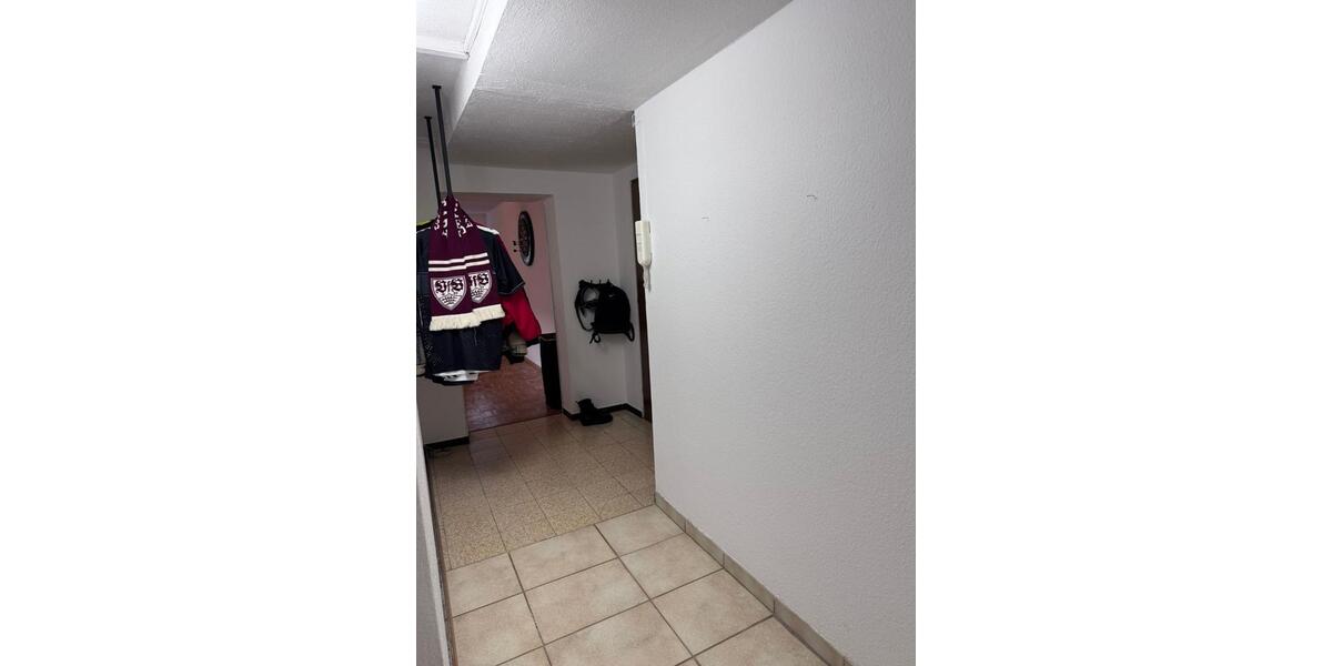 Etagenwohnung Reutlingen Altenburg - 2 Zimmer, 64 m&sup2;, 180.000&euro; | Angebot:25422596