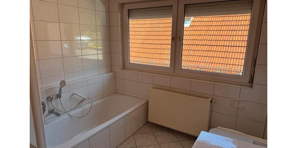 Etagenwohnung Burladingen - 4.5 Zimmer, 90 m&sup2;, 1.280&euro; | Angebot:26133493