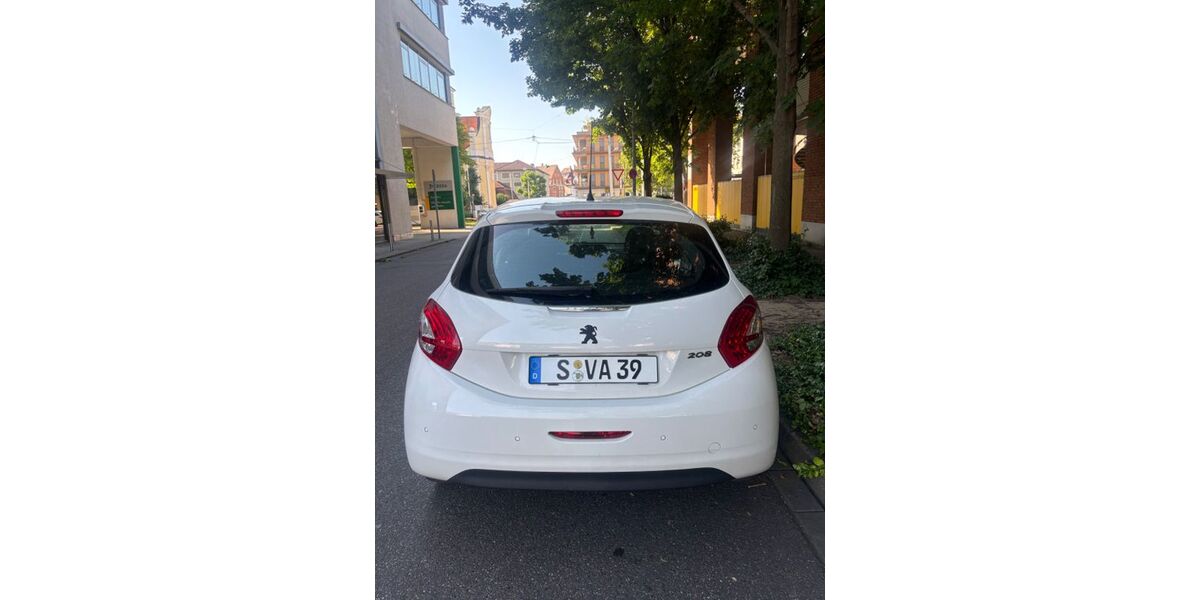 Peugeot 208 107.500 km 4.449 &euro; Stuttgart 70499