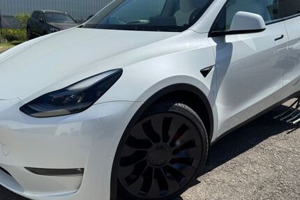 Tesla Model Y 28.195 km 42.500 &euro; Holzgerlingen 71088