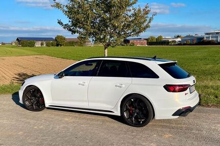 Audi RS4 19.000 km 77.900 &euro; Sindelfingen 71063
