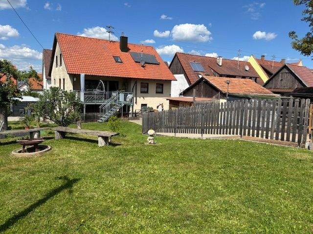 Mehrfamilienhaus, Wohnhaus Hechingen / Sickingen Sickingen - 7 Zimmer, 184 m&sup2;, 595.000&euro; | Angebot:25796799