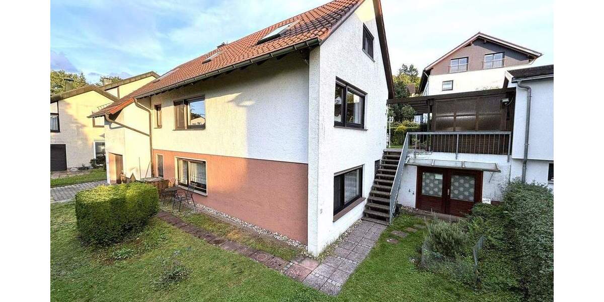 Einfamilienhaus Böblingen - 6 Zimmer, 196 m&sup2;, 895.000&euro; | Angebot:25733305