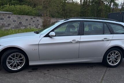 BMW 318 300.000 km 3.499 &euro; Stuttgart 70193
