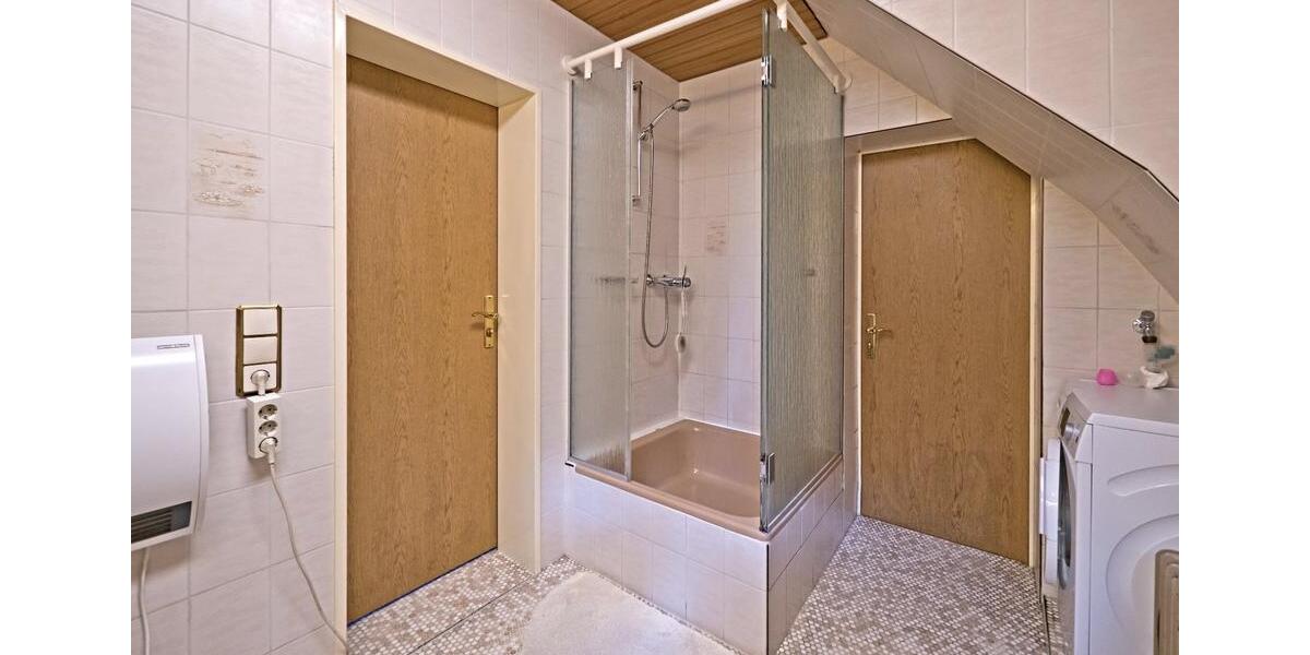 Einfamilienhaus Nagold - 2 Zimmer, 99 m&sup2;, 348.000&euro; | Angebot:25858427