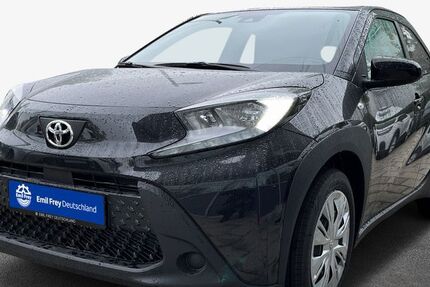 Toyota Aygo (X) 20.000 km 13.990 &euro; Reutlingen 72766