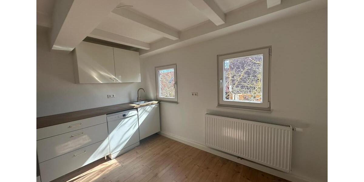 Dachgeschoßwohnung Jettingen - 3 Zimmer, 82 m&sup2;, 1.050&euro; | Angebot:25576415