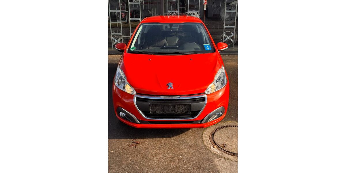 Peugeot 208 66.650 km 7.990 &euro; Empfingen 72186