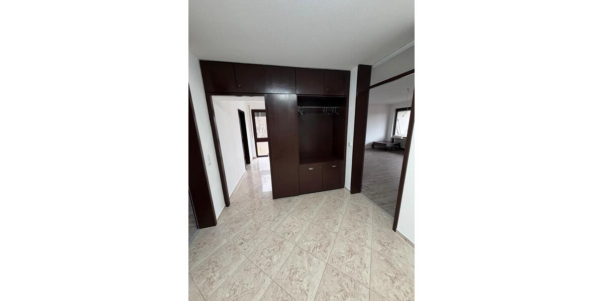 Etagenwohnung Sindelfingen Sindelfingen (Stadt) - 4.5 Zimmer, 104 m&sup2;, 1.700&euro; | Angebot:26024462