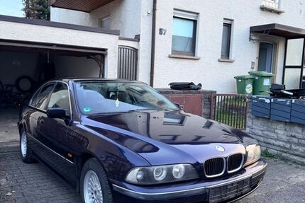 BMW 520 226.000 km 2.900 &euro; Stuttgart 70376