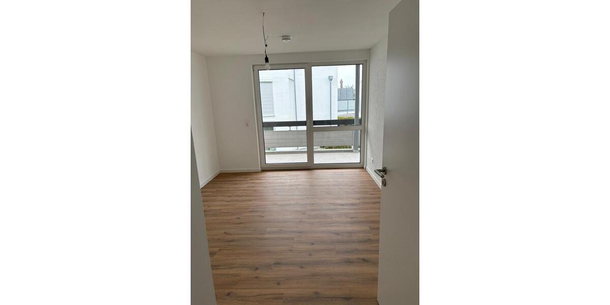 Erdgeschoßwohnung Mössingen - 4.5 Zimmer, 150 m&sup2;, 1.800&euro; | Angebot:26200102
