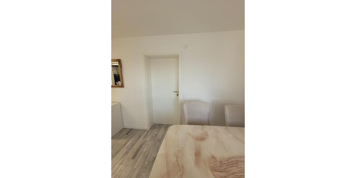 Erdgeschoßwohnung Pfullingen - 4.5 Zimmer, 98 m&sup2;, 365.000&euro; | Angebot:26427753