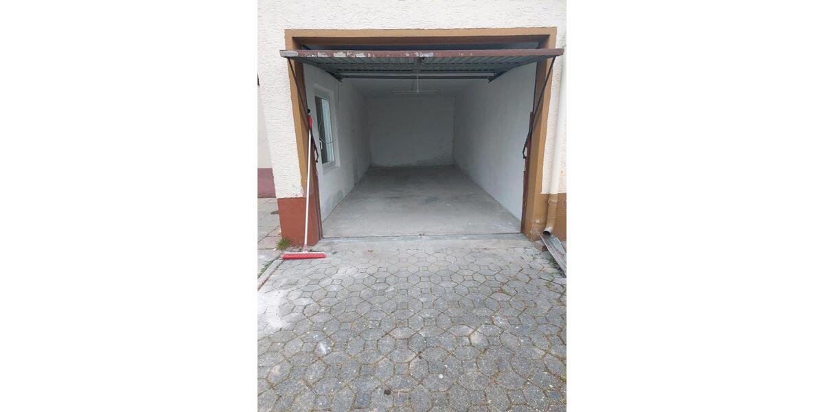 Etagenwohnung Herrenberg - 3 Zimmer, 57 m&sup2;, 850&euro; | Angebot:25922246