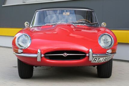 Jaguar E-Type 67.852 km 96.990 &euro; Reutlingen 72762