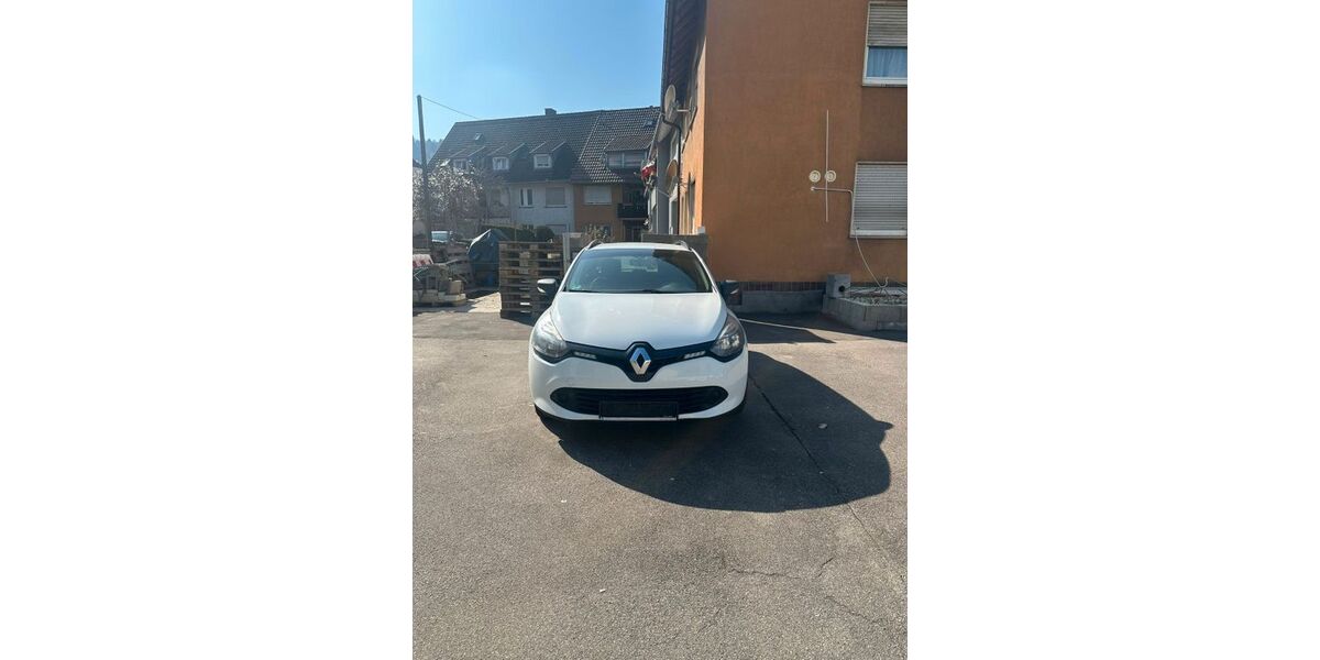 Renault Clio 147.590 km 4.700 &euro; Stuttgart 70435